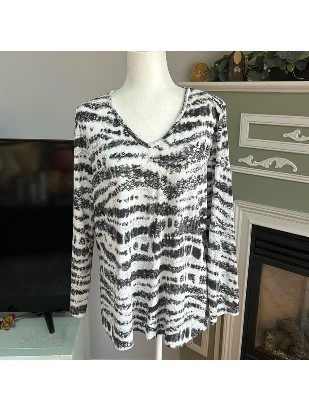 Belle long-sleeve top